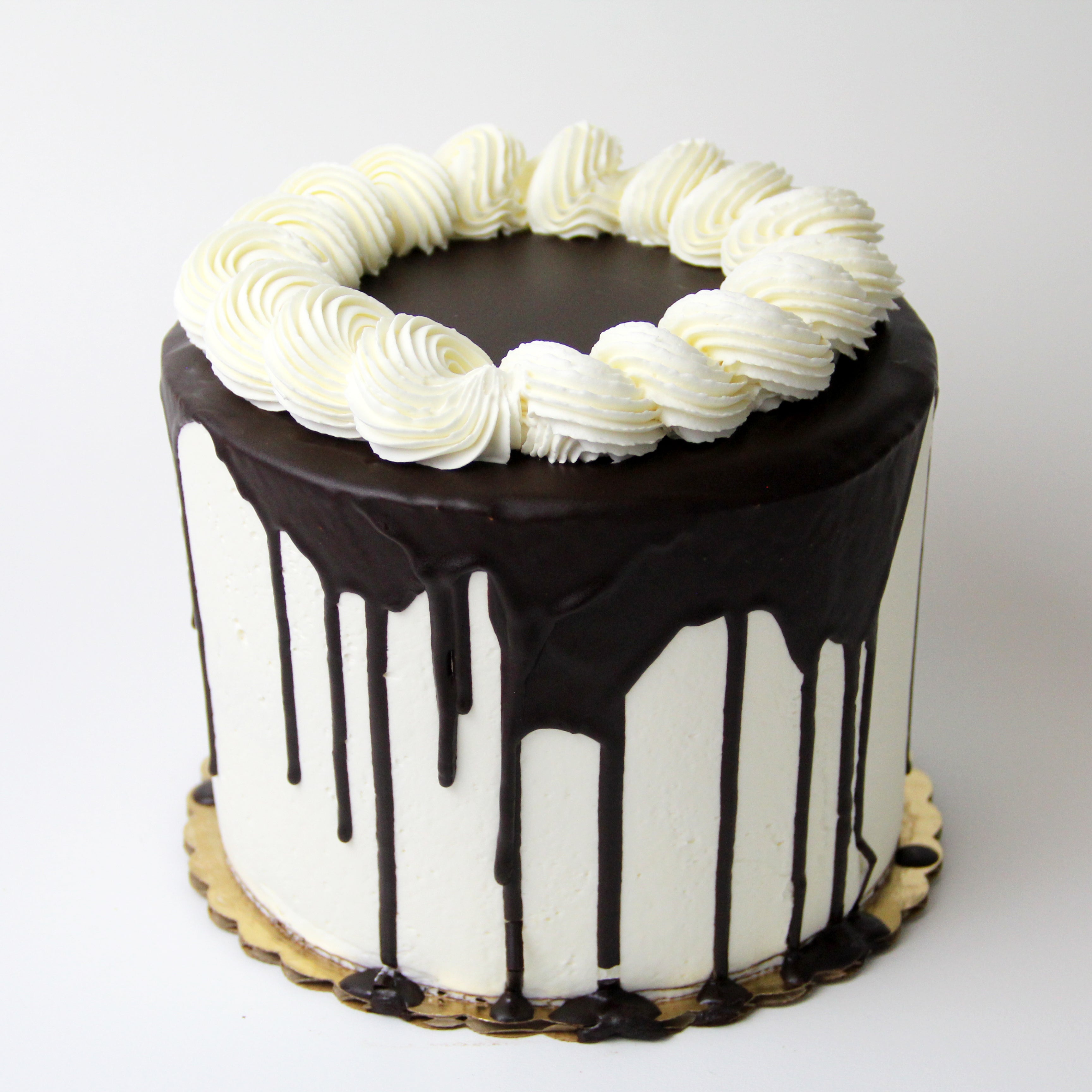 Cakes – FORESTPARKBAKERY.COM